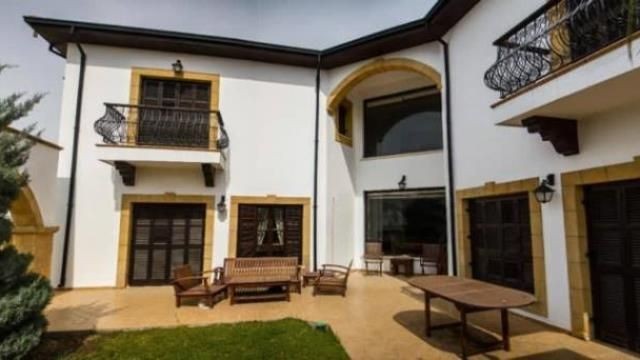 Villa Zu Verkaufen In Nikosia Yenikent 3 + 1 ** 