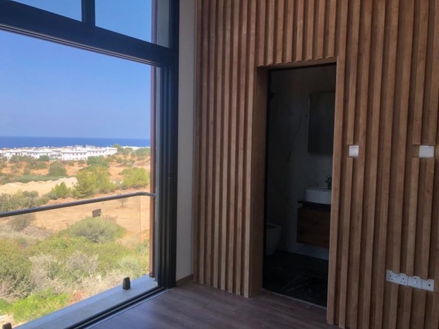 Girne Yeşiltepe Satılık Villa 4+1