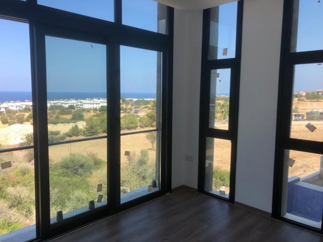 Girne Yeşiltepe Satılık Villa 4+1