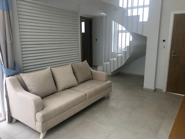 1+1 Wohnung zur täglichen Miete in Kyrenia / Alsancak Elite Site Blue Mare Suite ** 