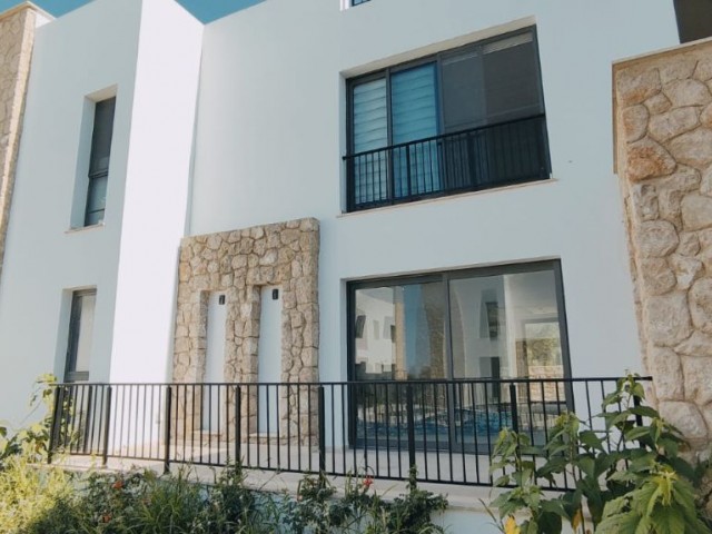 Kyrenia Zeytinlik Flat For Sale 2+1