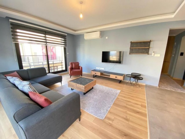 Penthouse Zu Vermieten In Kyrenia Zentrum 2 + 1 ** 