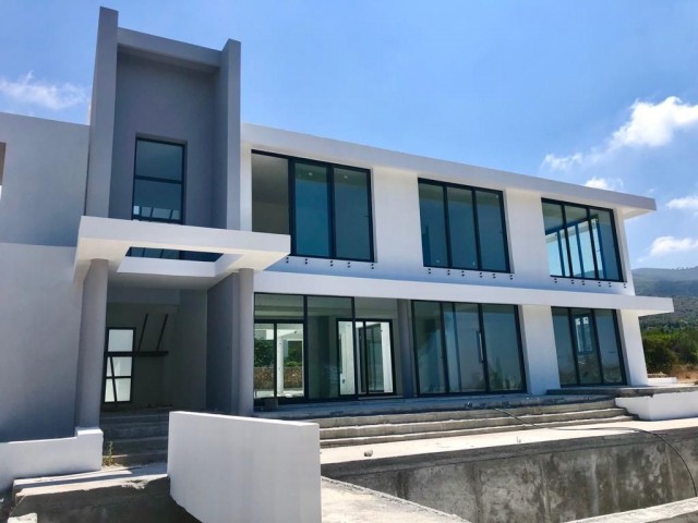 Villa Zum Verkauf In Kyrenia Doganköy 3 + 1 ** 