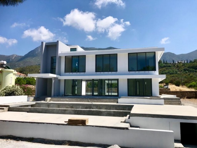 Kyrenia Dogankoy Villa for Sale 3+1