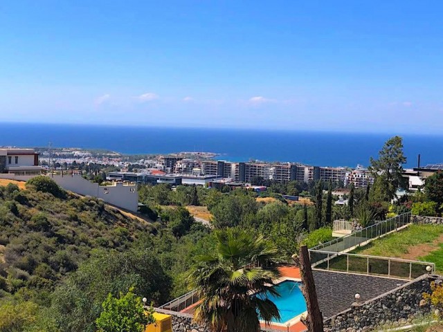 Girne Yukarı Girne Satılık Villa 4+1