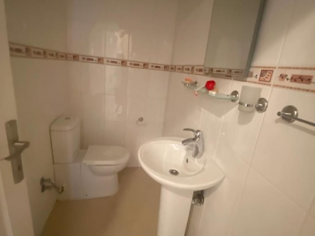 3+1 Flat for Rent Near Barbaroslar Market in Kyrenia Center