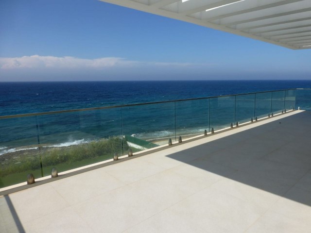 Kyrenia Karsyaka Seafront Villa For Sale 4+1