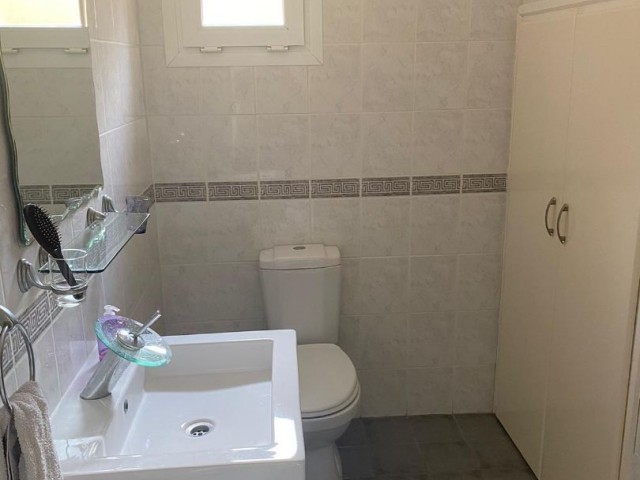 Girne Karşıyaka'da Özel Havuzlu Kısa Dönem Kiralık Villa