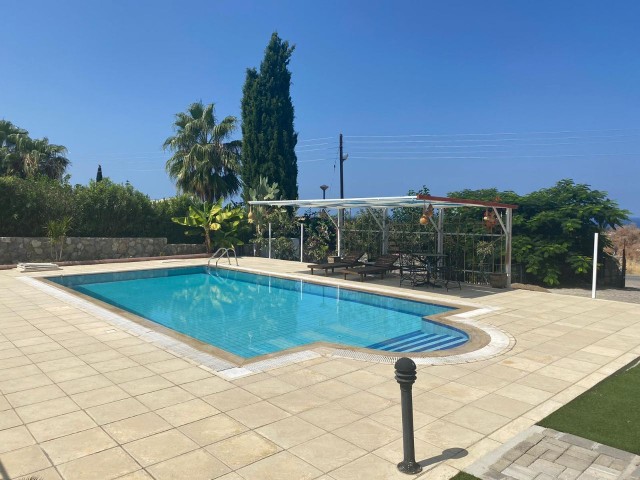 Kurzzeitmiete Villa mit privatem Pool in Kyrenia Karsiyaka ** 