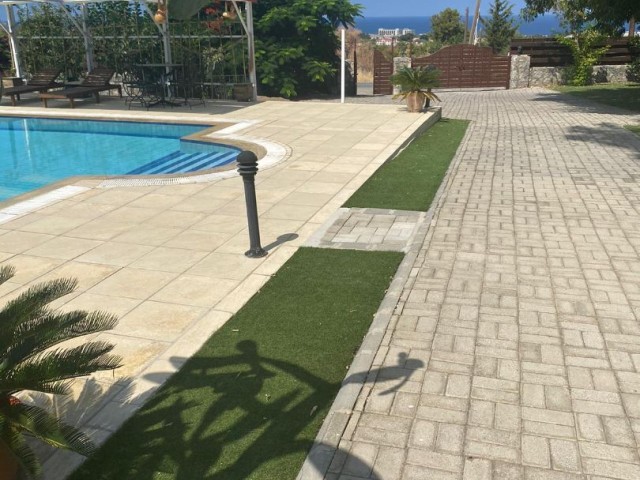 Kurzzeitmiete Villa mit privatem Pool in Kyrenia Karsiyaka ** 