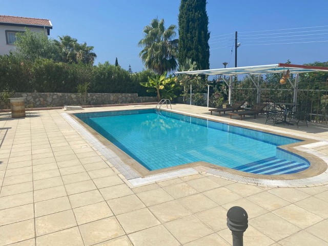 Kurzzeitmiete Villa mit privatem Pool in Kyrenia Karsiyaka ** 