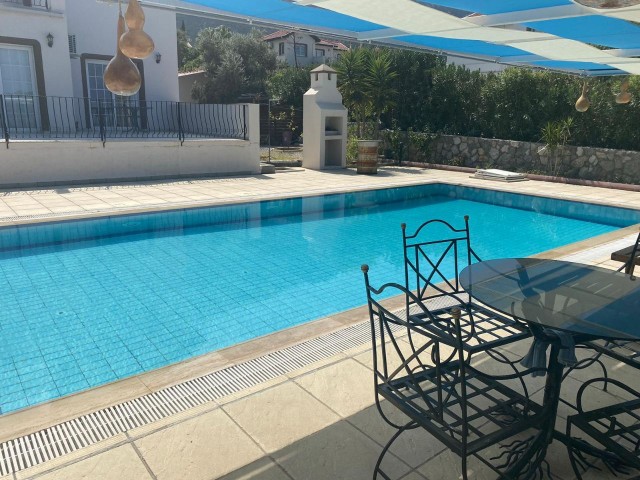 Villa for Rent with Private Pool in Girne Karsiyaka