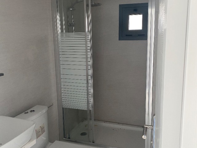 Girne Alsancak Özel Teras Kullanım Alanlı Kiralık EŞYASIZ 2+1 Daire