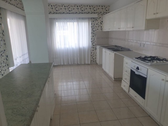 Unfurnished Flat for Rent in the Center of Kyrenia