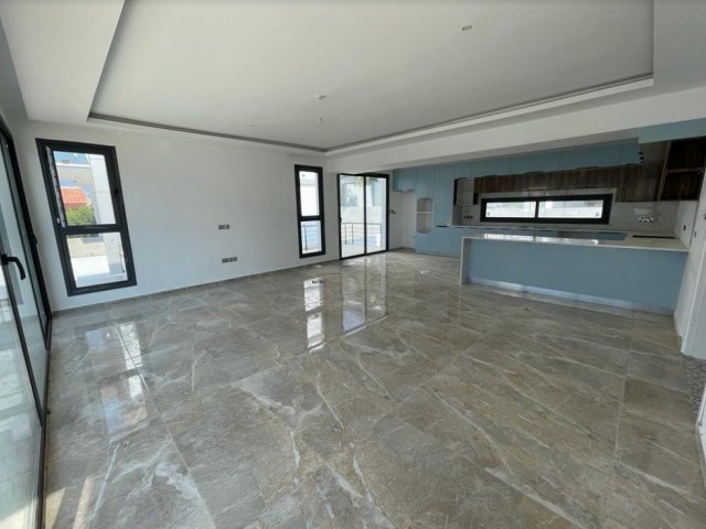 Girne Alsancak Satılık Villa 3+1