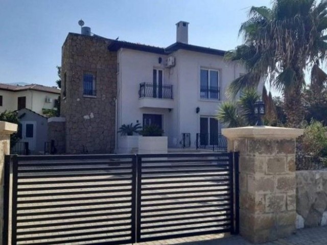 Kyrenia Catalkoy Villa For Sale 4+1