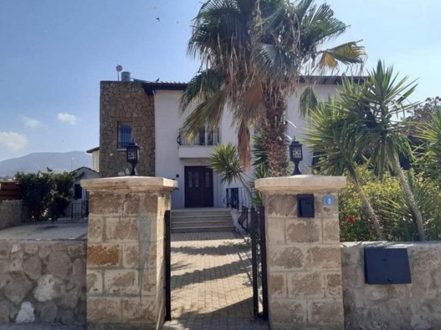 Kyrenia Catalkoy Villa For Sale 4+1