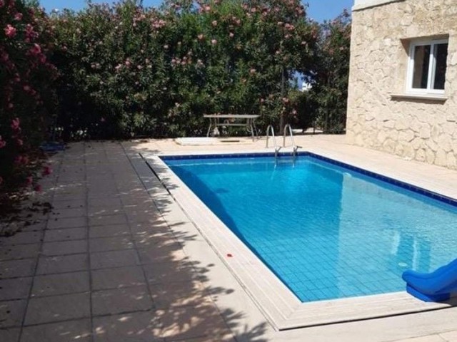 Kyrenia Catalkoy Villa For Sale 4+1