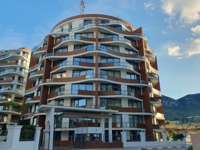 Zu verkaufen Duplex Penthouse 2+1 in Kyrenia Yukari Kyrenia