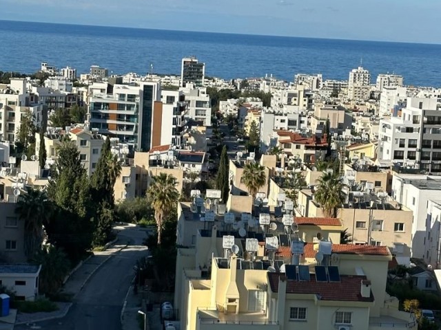 Zu verkaufen Duplex Penthouse 2+1 in Kyrenia Yukari Kyrenia