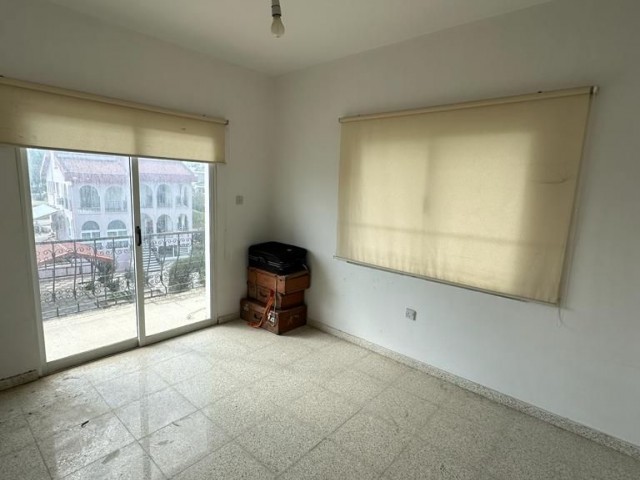 Nicosia Hamitkoy Flat For Sale 3+2