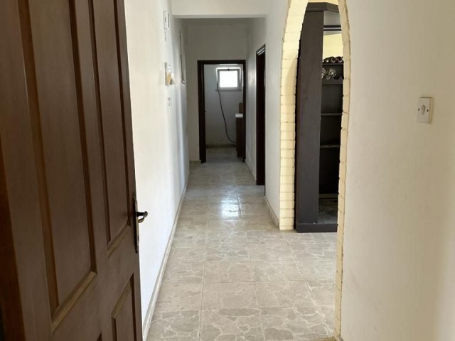 Nicosia Hamitkoy Flat For Sale 3+2