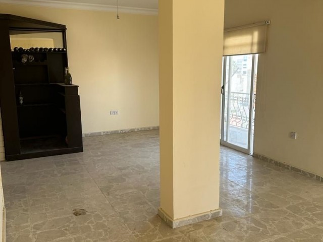 Nicosia Hamitkoy Flat For Sale 3+2