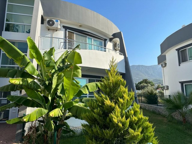 Kyrenia Karaolanolu Flat For Sale 1+1