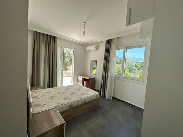 Kyrenia Karaolanolu Flat For Sale 1+1