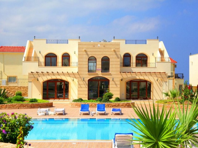 Girne Bahçeli 2+1 Townhouse For Sale