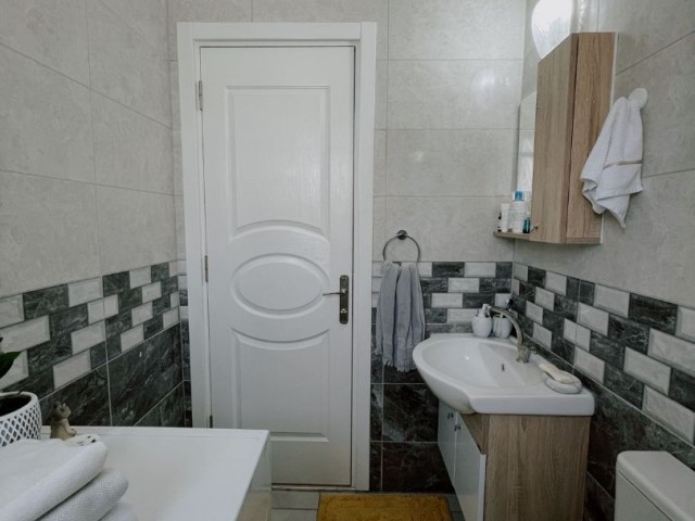 2+1 Flat For Sale in Kyrenia Alsancak