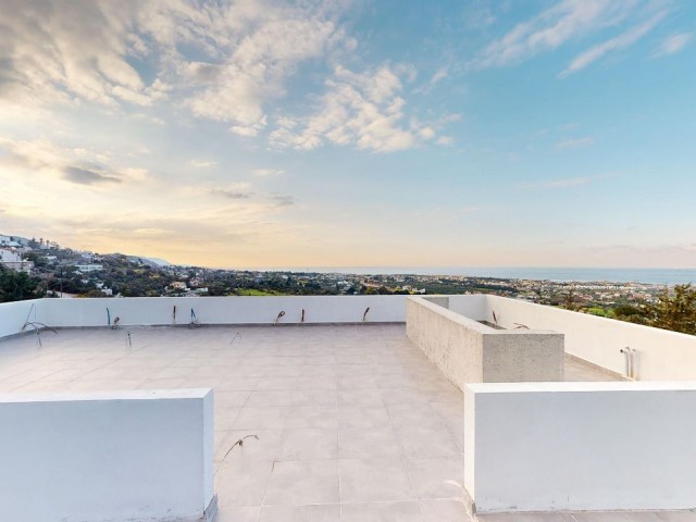 Kyrenia Karşıyaka 9+2 Villa zum Verkauf