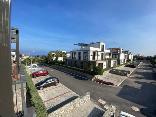 Girne Alsancak 3+1 Penthouse zum Verkauf