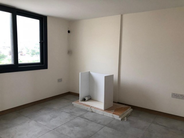 Flat To Rent in Alsancak, Kyrenia