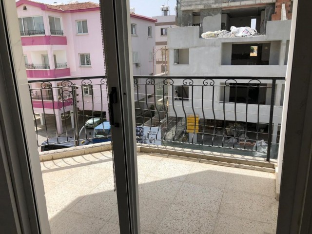 Flat For Sale in Küçük Kaymaklı, Nicosia