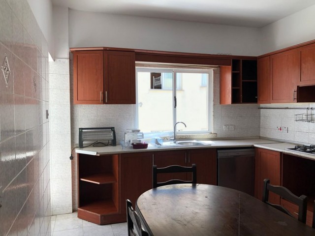 Flat For Sale in Küçük Kaymaklı, Nicosia