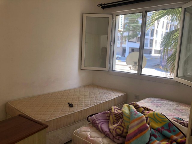 Flat To Rent in Alsancak, Kyrenia