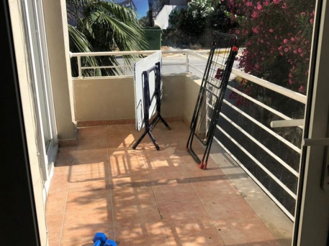 Flat To Rent in Alsancak, Kyrenia