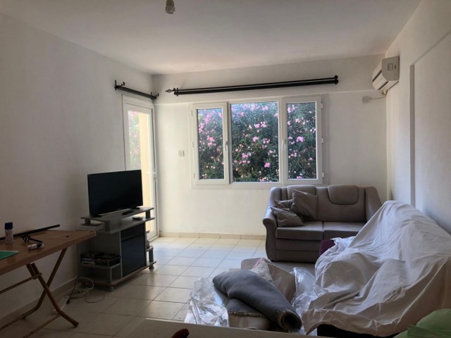 Flat To Rent in Alsancak, Kyrenia