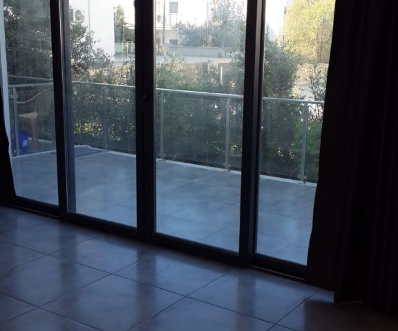 Flat To Rent in Alsancak, Kyrenia