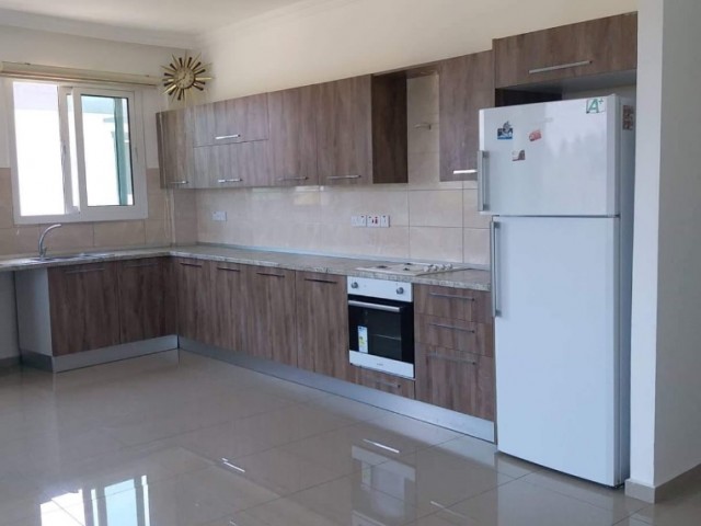 Flat To Rent in Karaoğlanoğlu, Kyrenia