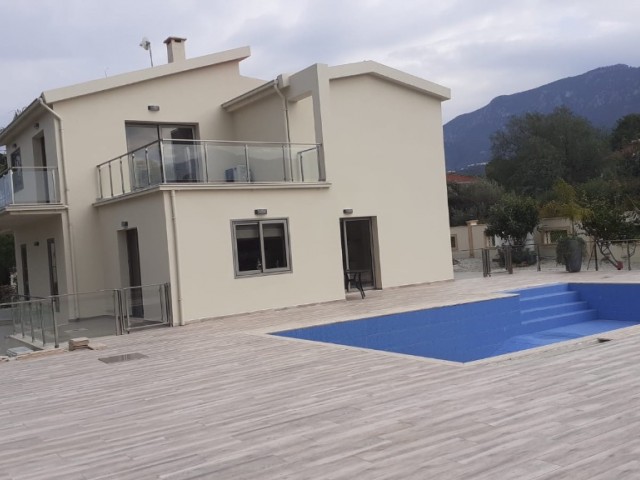 Villa To Rent in Alsancak, Kyrenia