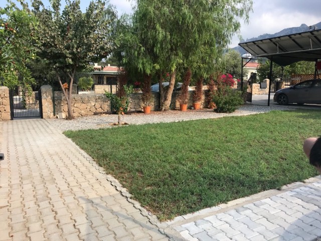 Bungalow For Sale in Karaoğlanoğlu, Kyrenia