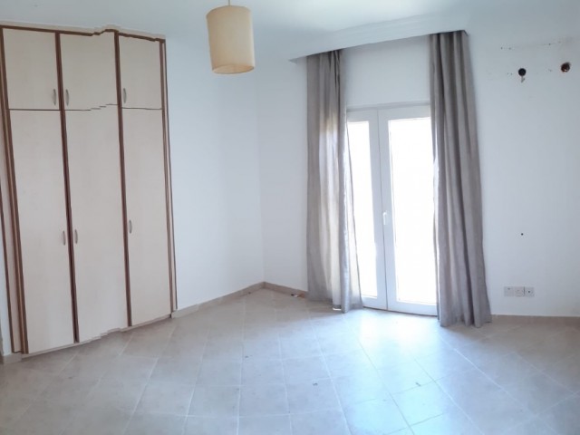 Flat For Sale in Girne Merkez, Kyrenia