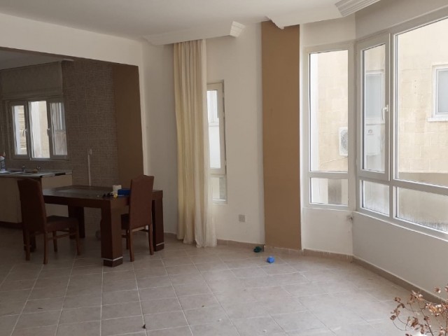 Flat For Sale in Girne Merkez, Kyrenia