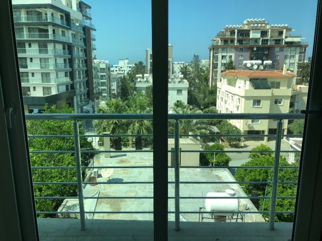 Flat To Rent in Girne Merkez, Kyrenia