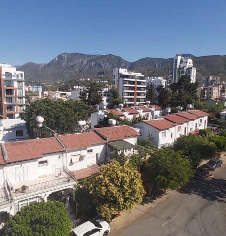 Flat To Rent in Girne Merkez, Kyrenia