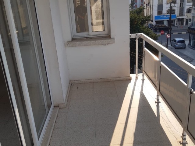 Flat To Rent in Küçük Kaymaklı, Nicosia