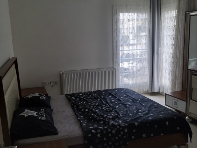 Dikmen lavinyum sitesinde merkezi ısıtma sistemli eşyalı 3+1 kiralık daire