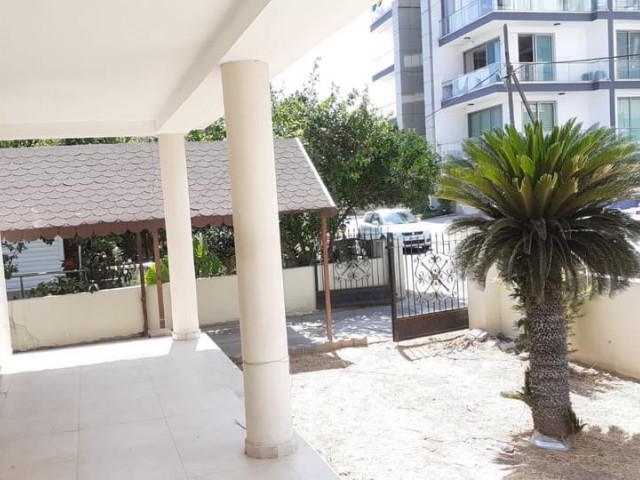 Business To Rent in Girne Merkez, Kyrenia